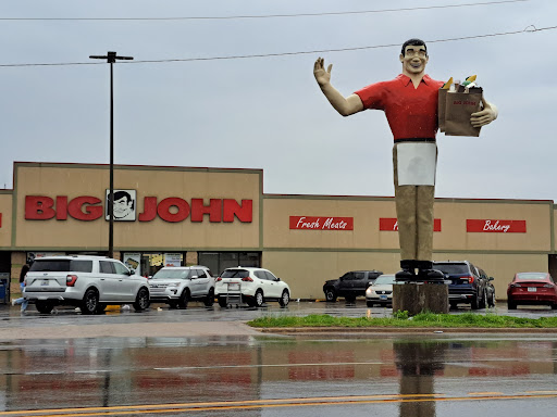 Grocery Store «Metropolis Big Johns Super Str», reviews and photos, 1200 E 5th St, Metropolis, IL 62960, USA