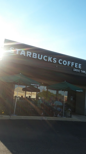 Coffee Shop «Starbucks», reviews and photos, 203 N 8th St, Dundee Township, IL 60118, USA