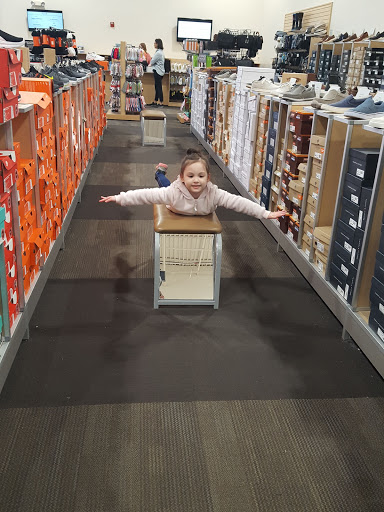 Shoe Store «DSW Designer Shoe Warehouse», reviews and photos, 1360 S Washington St, North Attleborough, MA 02760, USA