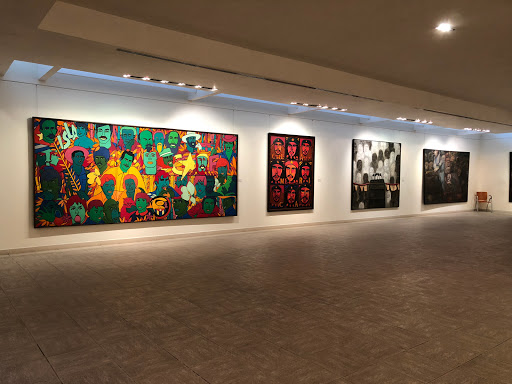 Large art galleries in Havana