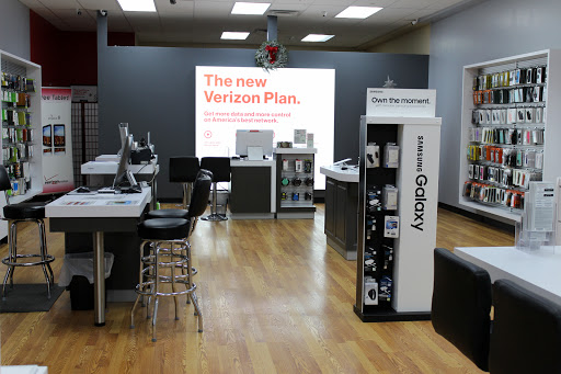 Cell Phone Store «Verizon Wireless and FiOS Retailer- Im Wireless - Andover», reviews and photos, 77 Main St, Andover, MA 01810, USA