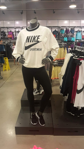 Clothing Store «Nike Factory Store», reviews and photos, 10801 Corkscrew Rd D-177, Estero, FL 33928, USA