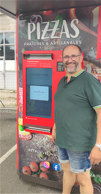 Photos du propriétaire du Pizzas à emporter Smart Pizza - distributeur de Ruynes en Margeride - n°4