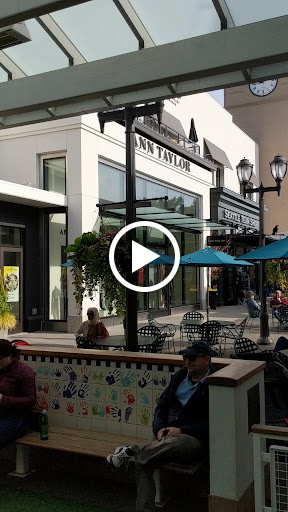 Sportswear Store «Seattle Team Shop», reviews and photos, 2670 NE University Village St, Seattle, WA 98105, USA