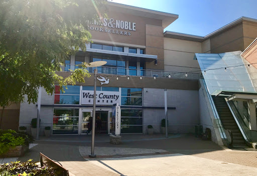 Shopping Mall «West County Center», reviews and photos, 80 W County Center Dr, Des Peres, MO 63131, USA