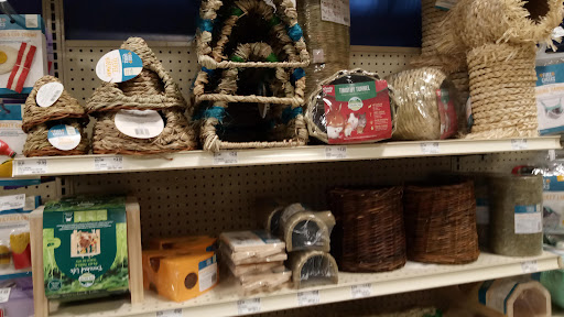 Pet Supply Store «PetSmart», reviews and photos, 111 Nassau Park Blvd, Princeton, NJ 08540, USA