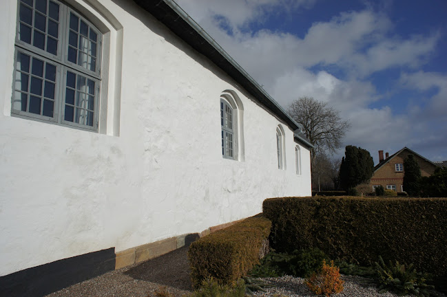 Øster Løgum Kirke - Kirke