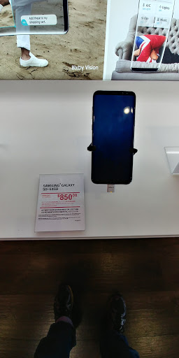 Cell Phone Store «T-Mobile», reviews and photos, 15 Spring Valley Market Pl, Spring Valley, NY 10977, USA