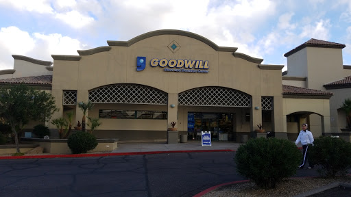 Thrift Store «Fountain Hills Goodwill Retail Store & Donation Center», reviews and photos, 13757 N Fountain Hills Blvd, Fountain Hills, AZ 85268, USA