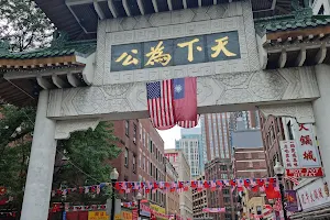 Chinatown Gate image