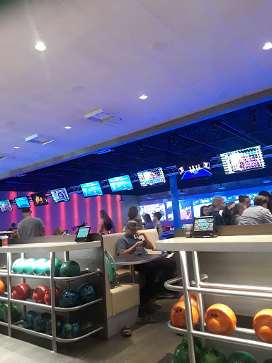 Restaurant «Main Event Entertainment», reviews and photos, 12500 Sycamore Station Pl, Louisville, KY 40299, USA