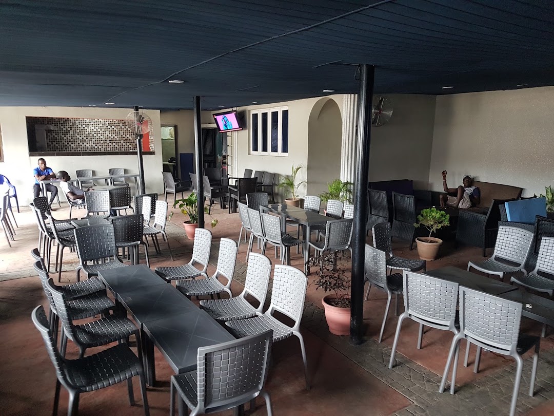 Sublime Lounge & Bar