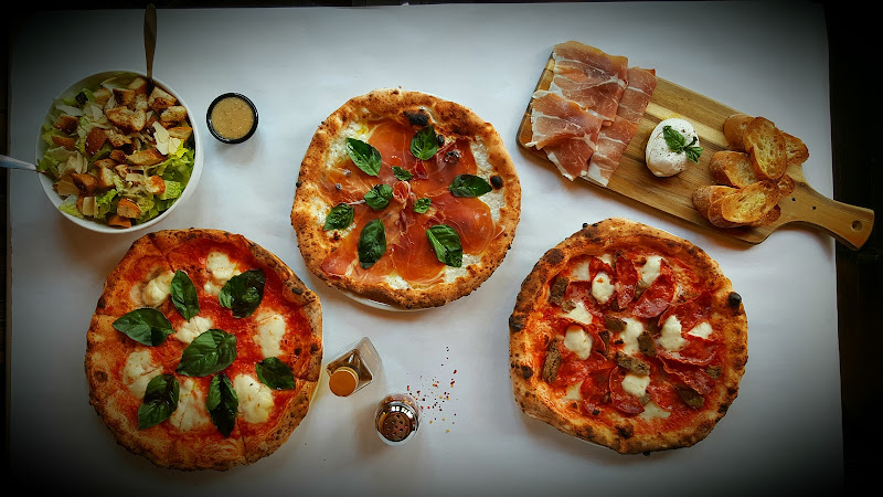 #6 best pizza place in Chicago - La Crosta Woodfire Pizzeria Italiana