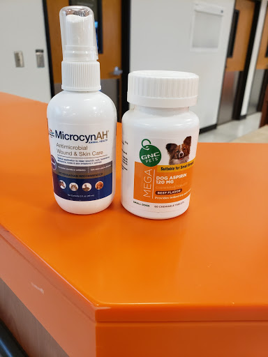 Pet Supply Store «PetSmart», reviews and photos, 1265 N Davis Rd, Salinas, CA 93907, USA