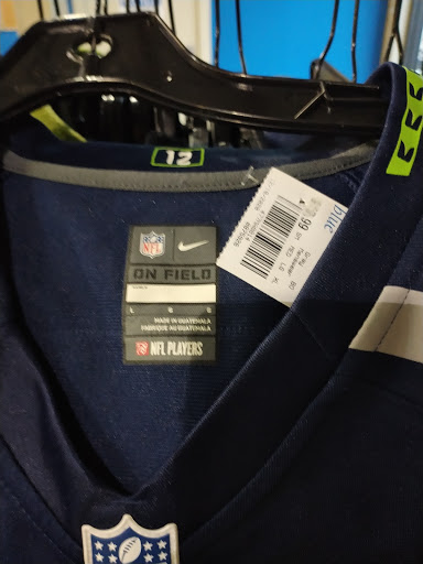 Boutique «Blue, a Goodwill Boutique - Tacoma», reviews and photos, 2520 N Proctor St, Tacoma, WA 98406, USA