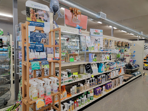 Pet Supply Store «Salem Pet Supply», reviews and photos, 3185 Market St NE, Salem, OR 97301, USA