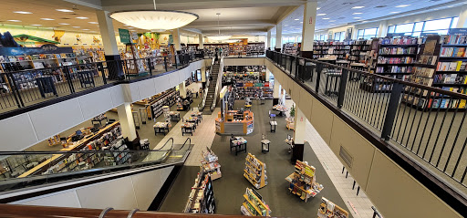 Book Store «Barnes & Noble», reviews and photos, 55 Parsonage Rd, Edison, NJ 08837, USA