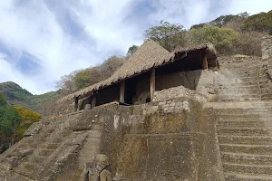 Zona Arqueológica de Malinalco image