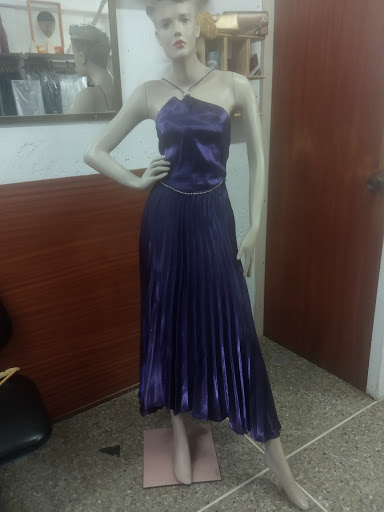 Trajes y Novedades Yemohan