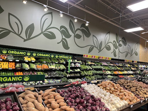 Grocery Store «Kroger», reviews and photos, 143 Henslee Dr, Dickson, TN 37055, USA