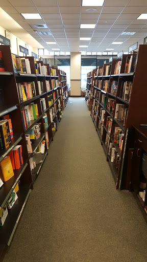 Book Store «Barnes & Noble», reviews and photos, 102 Dorset St, South Burlington, VT 05403, USA