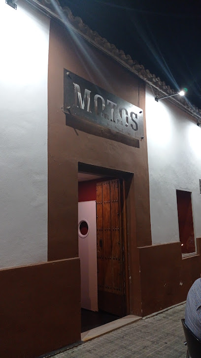 Pub Motos - C. Catedrático Alcalá Santaella, 72, 14850 Baena, Córdoba, Spain