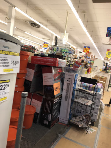 Discount Store «National Wholesale Liquidators», reviews and photos, 7101 Kissena Blvd, Flushing, NY 11367, USA