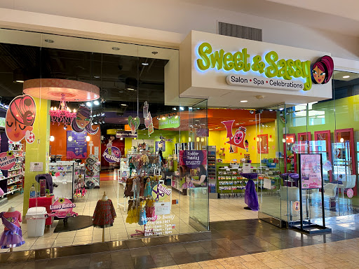 Shopping Mall «West County Center», reviews and photos, 80 W County Center Dr, Des Peres, MO 63131, USA