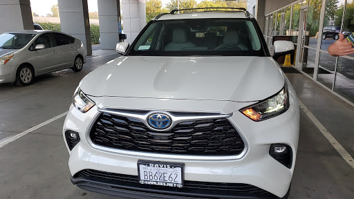 Toyota Dealer «Hanlees Davis Toyota», reviews and photos, 4202 Chiles Rd, Davis, CA 95616, USA