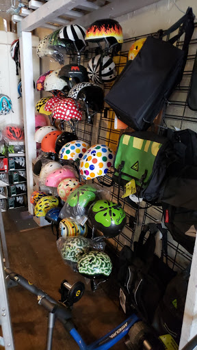 Bicycle Repair Shop «Bike Couriers Bike Shop», reviews and photos, 107 W Market St, Louisville, KY 40202, USA