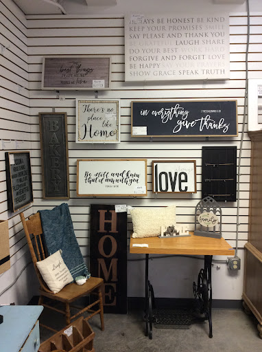 Thrift Store «Stuff Etc», reviews and photos, 2818 Commerce Dr, Coralville, IA 52241, USA