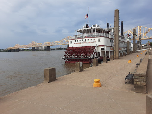 Park «Louisville Waterfront Park (Great Lawn, Harbor Lawn, Festival Plaza)», reviews and photos, 231 Witherspoon St, Louisville, KY 40202, USA