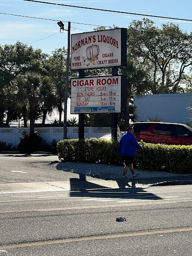 Liquor Store «Norman’s Liquors and Fine Wines», reviews and photos, 5235 Gulf Blvd, St Pete Beach, FL 33706, USA
