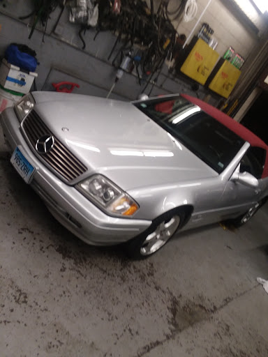 Auto Repair Shop «Foreign Car Motors Inc», reviews and photos, 92 Taylor Ave, Norwalk, CT 06854, USA