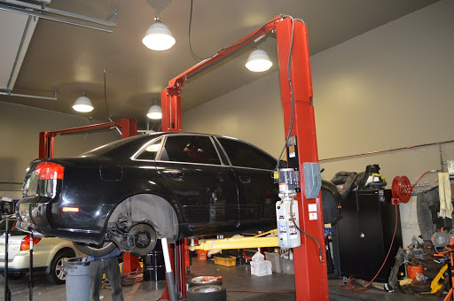 Used Car Dealer «Wheels & Deals», reviews and photos, 16003 WA-99, Lynnwood, WA 98087, USA