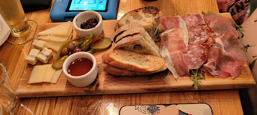Brunos Italian Kitchen