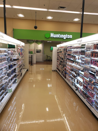 Supermarket «Giant Eagle Supermarket», reviews and photos, 290 E Aurora Rd, Northfield, OH 44067, USA