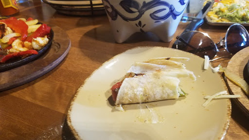 Shopping Mall «The Promenade Shops At Clifton», reviews and photos, 852 NJ-3, Clifton, NJ 07012, USA