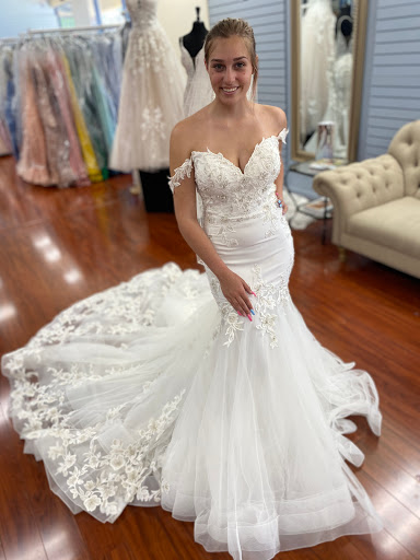 Bridal Shop «Elegant Lace Bridal», reviews and photos, 1061 Blossom Hill Rd, San Jose, CA 95123, USA