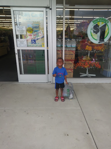 Dollar Store «Dollar Tree», reviews and photos, 982 Easton Ave, Somerset, NJ 08873, USA