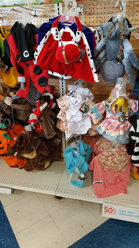 Pet Supply Store «Petco Animal Supplies», reviews and photos, 3860 Elmore Avenue, Davenport, IA 52807, USA