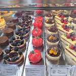 Photo n°8 de l'avis de Travelling.t fait le 17/08/2023 à 09:35 sur le  Caffetteria Pasticceria Bistrot La Fenice à Sirmione