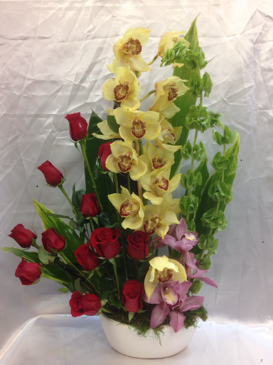 Florist «Elegant Florist», reviews and photos, 6909 4th Ave, Brooklyn, NY 11209, USA