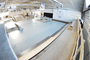 Pinbowl DIY - Indoor Skatepark image