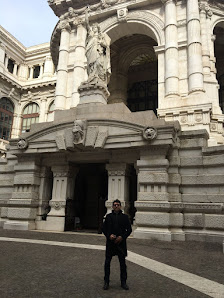 Avvocato Giuseppe Lanzo Via Vittorio Pugliese, 29, 88100 Catanzaro CZ, Italia