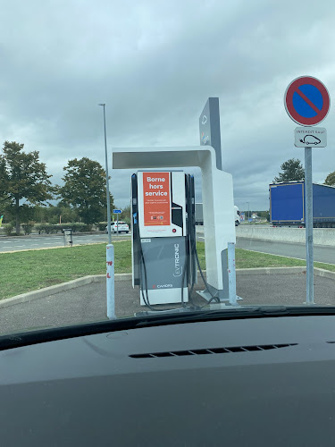 Borne de recharge de véhicules électriques Fastned Station de recharge Rosny-sur-Seine