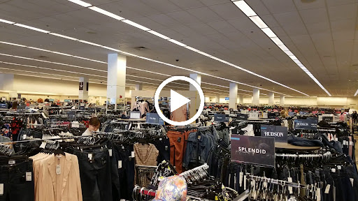 Department Store «Nordstrom Rack Topanga», reviews and photos, 21490 Victory Blvd, Woodland Hills, CA 91367, USA