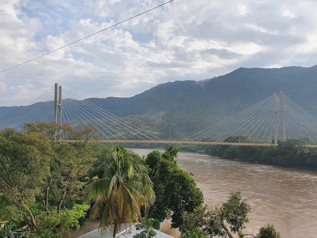 Nuevo Puente de Honda