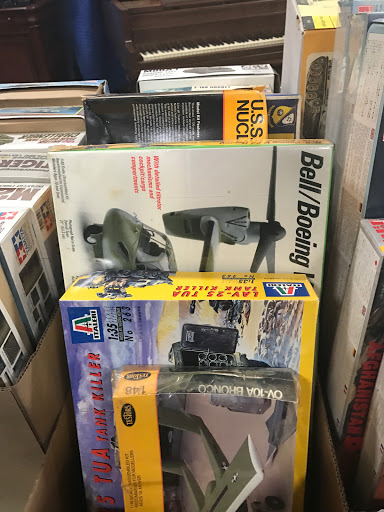 Auction House «RPN Sales & Auction House», reviews and photos, 4451 N Milwaukee Ave, Chicago, IL 60630, USA