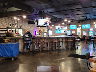 The Draft Sports Bar And Grill